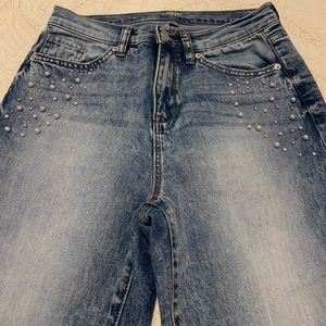 Woman’s SoHo Jeans High Waist straight Crop Embellished with pearls size 6